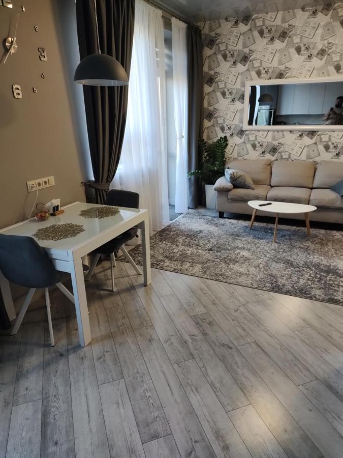 Lux apartment на центральном проспекте, Smart TV, кофемашина Кривой Рог Экстерьер фото