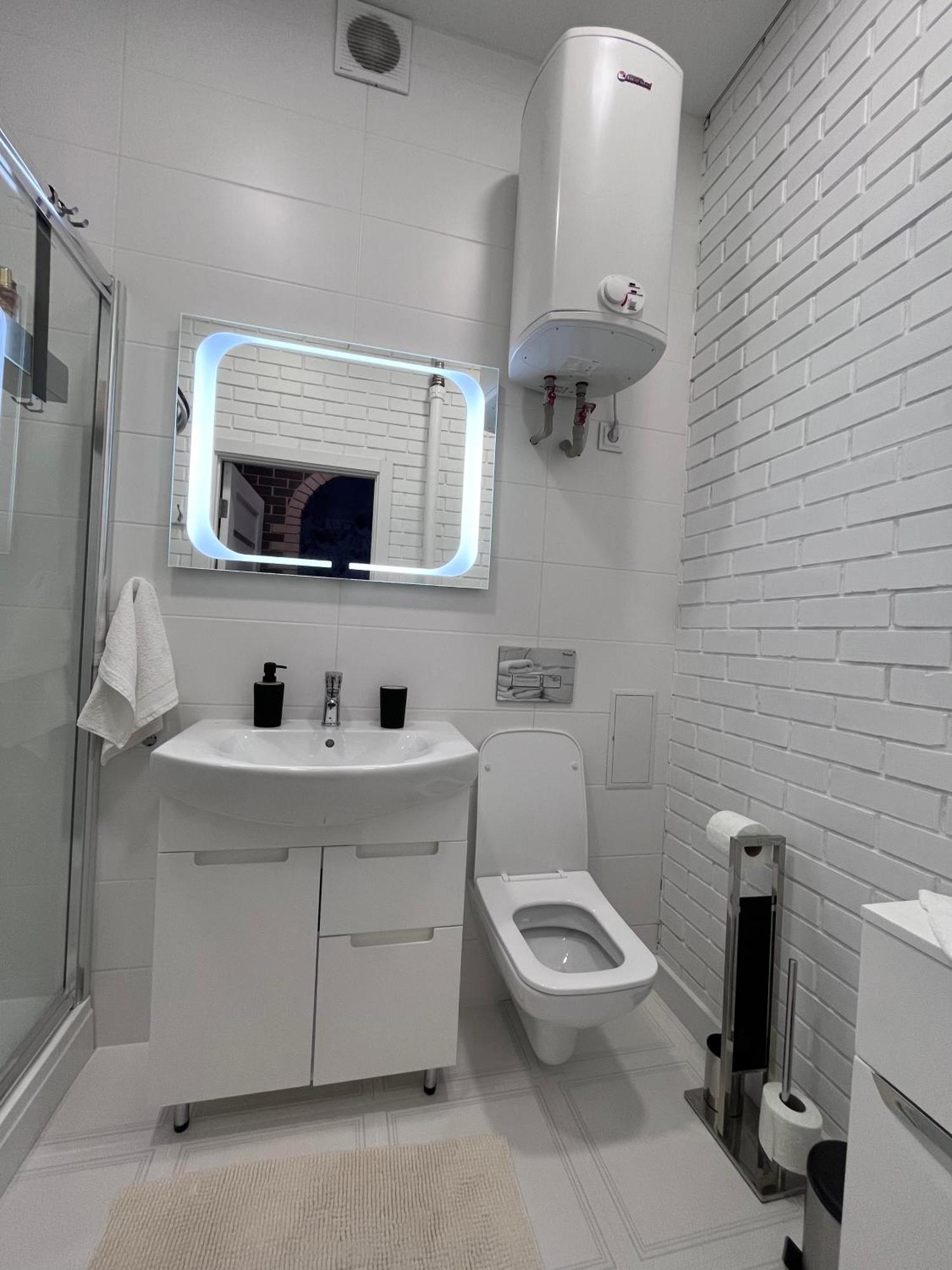 Lux apartment на центральном проспекте, Smart TV, кофемашина Кривой Рог Экстерьер фото
