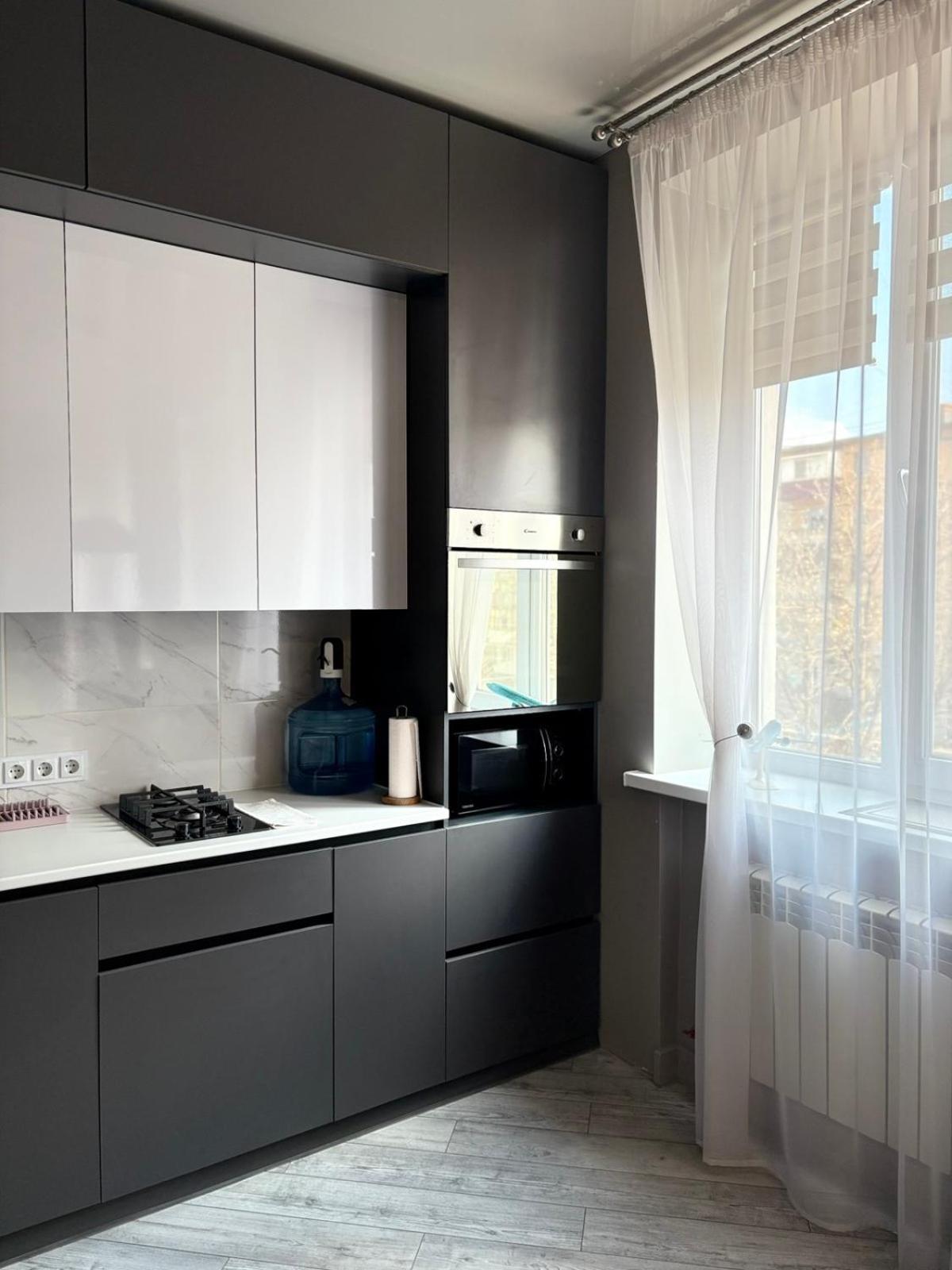 Lux apartment на центральном проспекте, Smart TV, кофемашина Кривой Рог Экстерьер фото