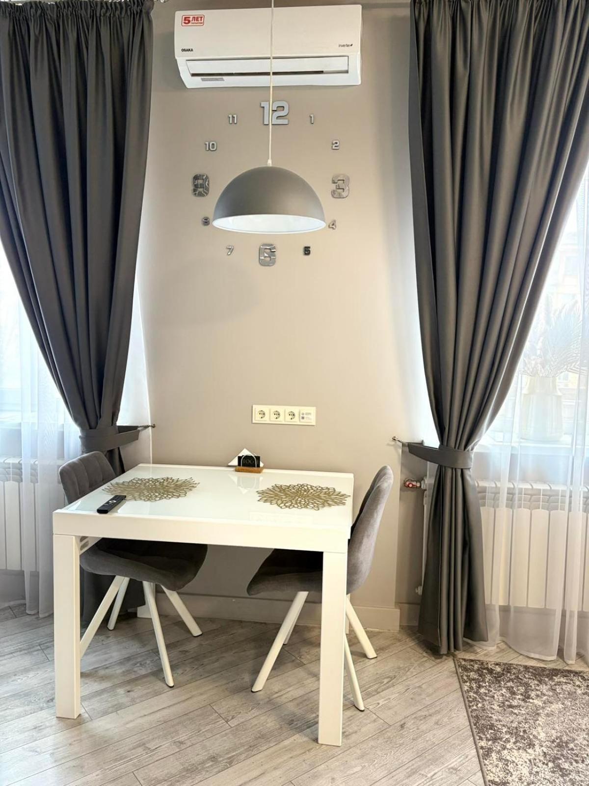 Lux apartment на центральном проспекте, Smart TV, кофемашина Кривой Рог Экстерьер фото