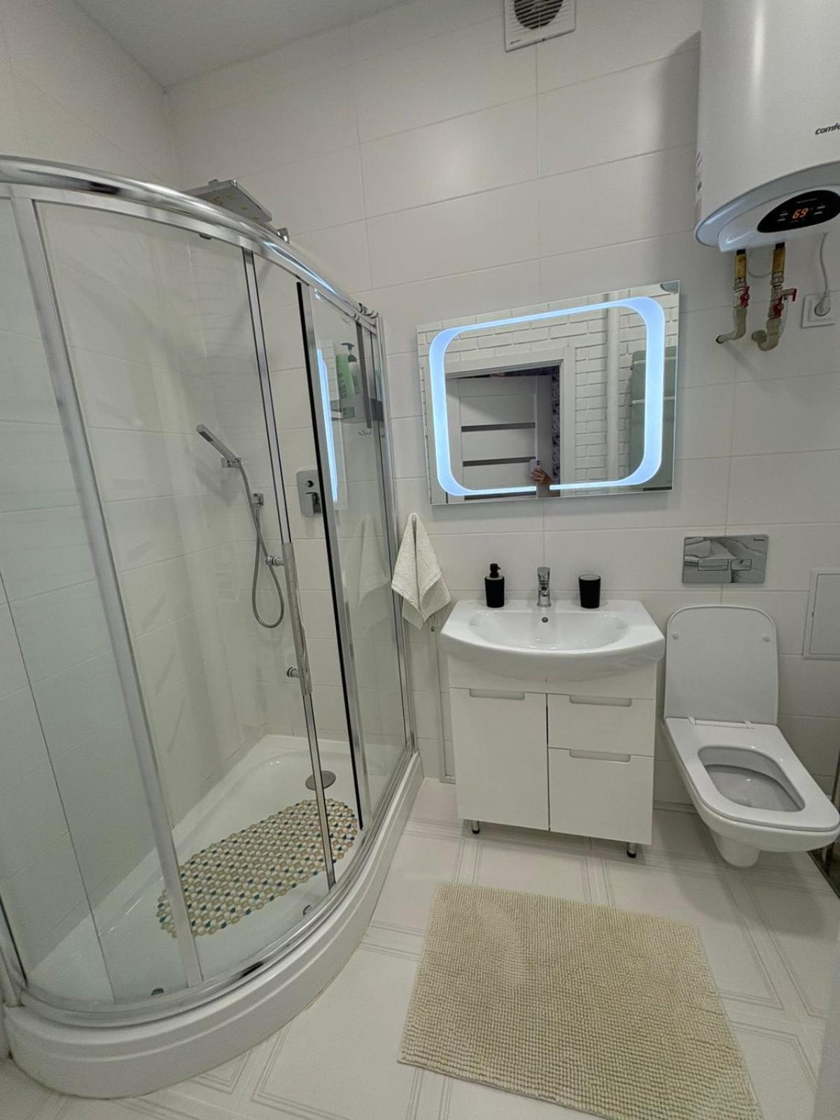 Lux apartment на центральном проспекте, Smart TV, кофемашина Кривой Рог Экстерьер фото