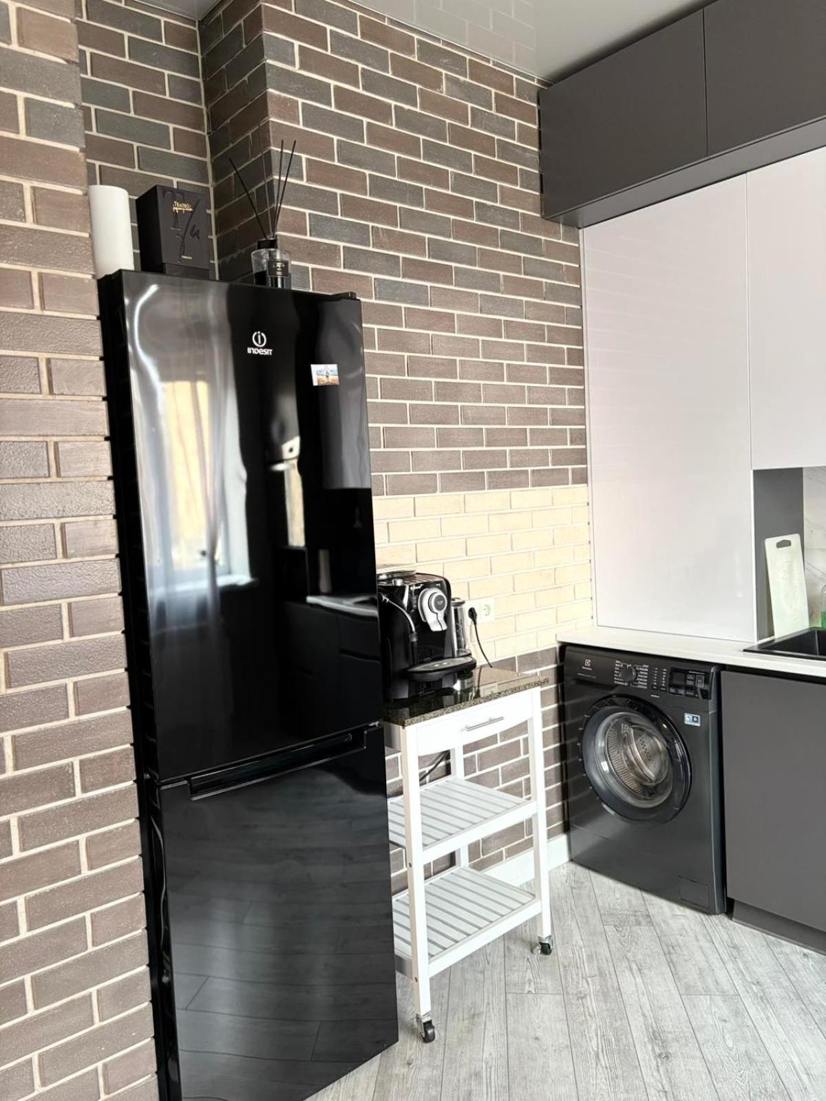 Lux apartment на центральном проспекте, Smart TV, кофемашина Кривой Рог Экстерьер фото